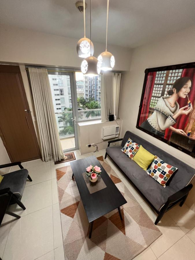 Resorts World Condo Манила Экстерьер фото