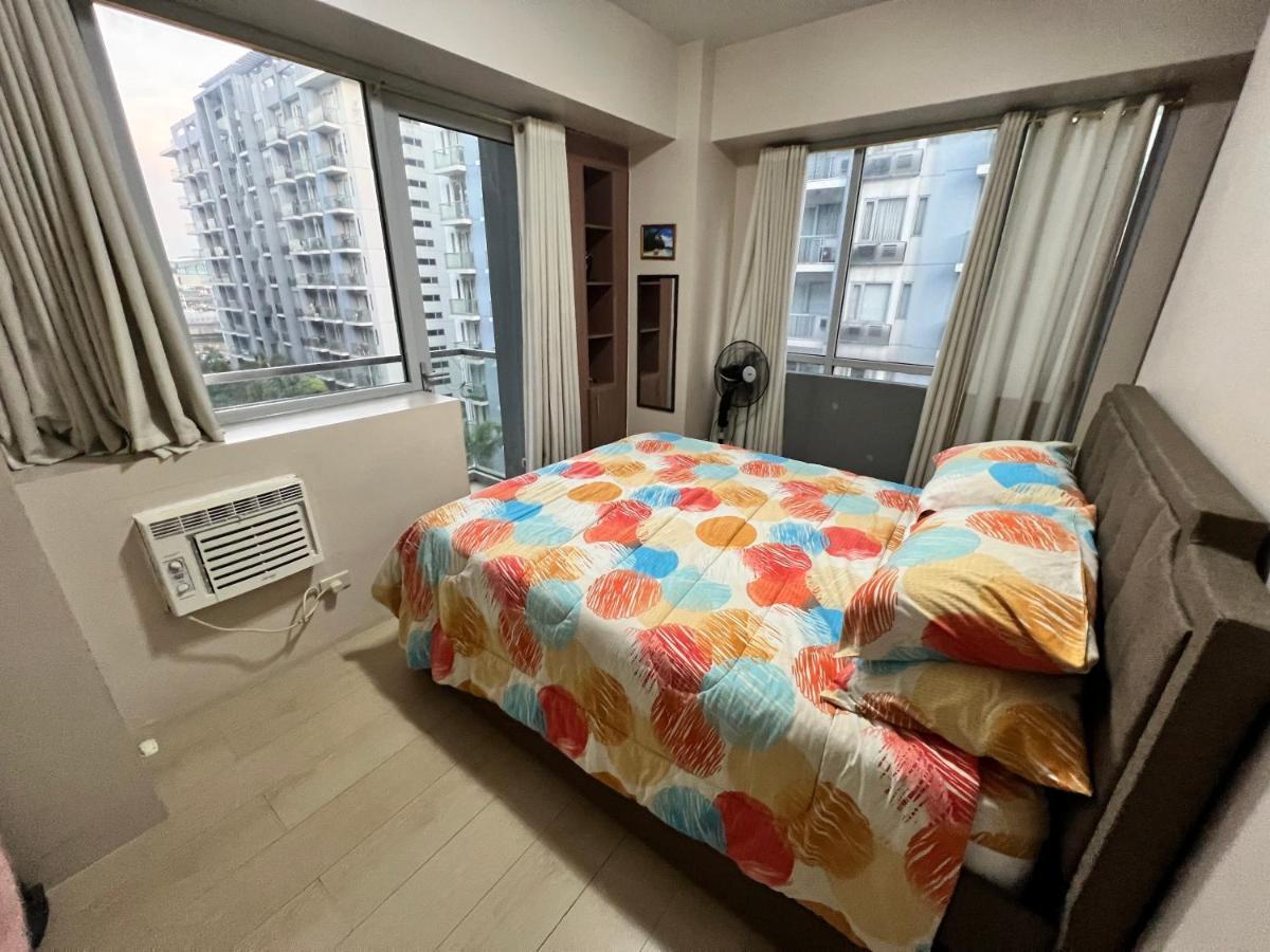 Resorts World Condo Манила Экстерьер фото