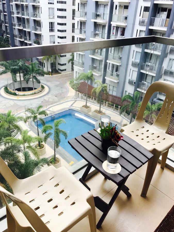 Resorts World Condo Манила Экстерьер фото
